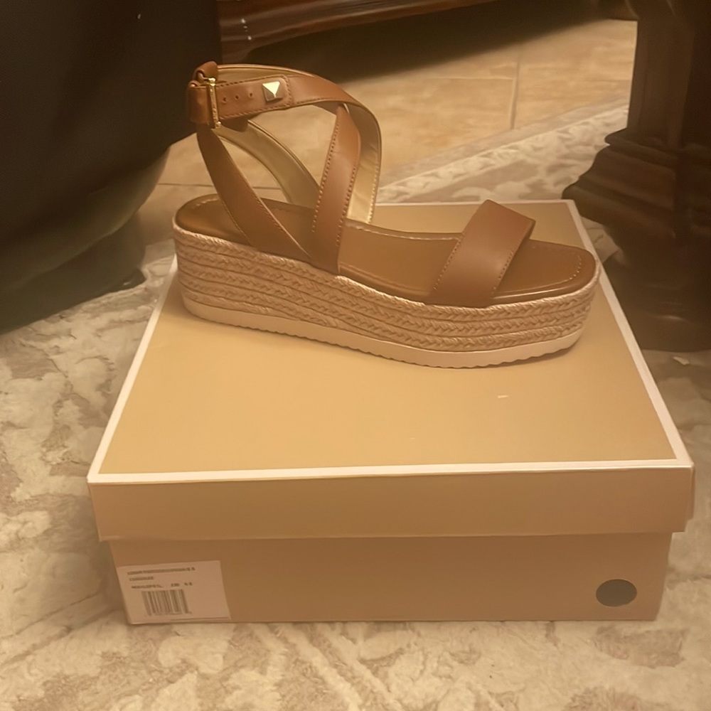 Brand-new never worn.